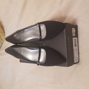 Black Tahari Heels